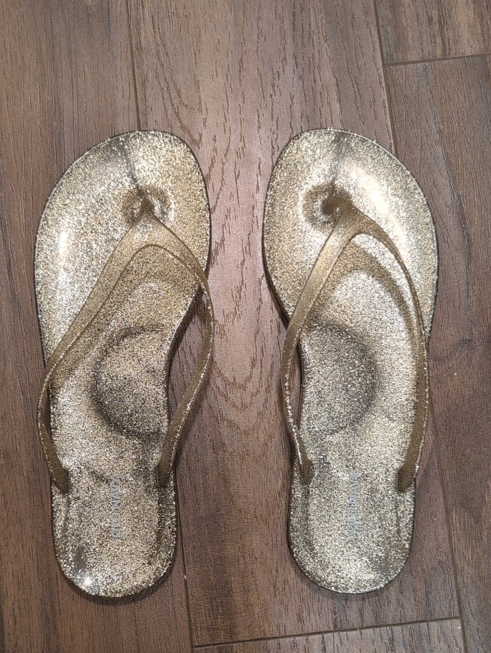 Old Navy Gold Glitter Women's Jelly Flip Flop Sandals